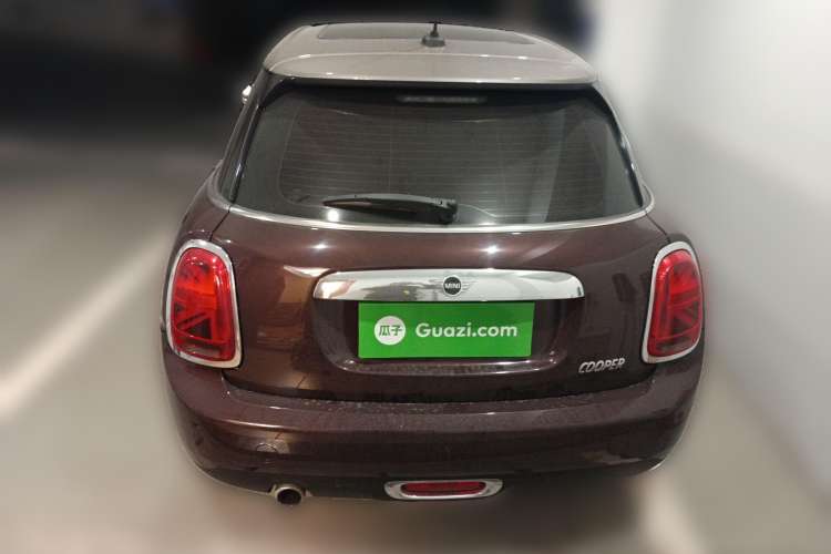 Used MINI 2019 1.5T COOPER Classic Edition Five-Door Version Rear