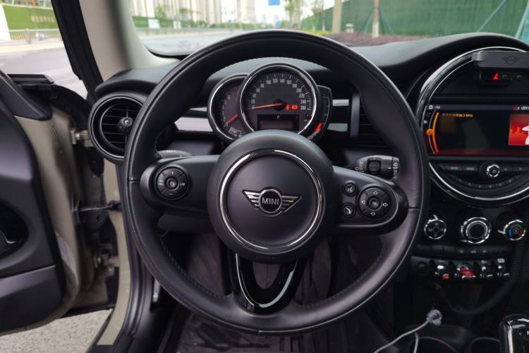 Used MINI 2019 1.5T COOPER Classic Edition Steering Wheel