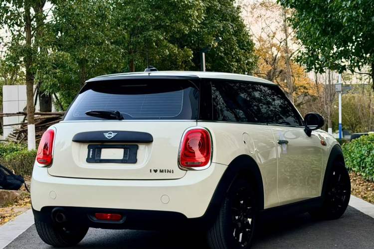 Used MINI 2019 1.5T ONE Exterior 4