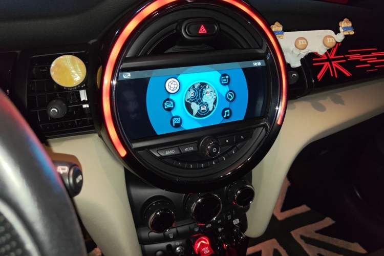 Used MINI 2019 2.0T COOPER S Racing Driver Audio And AC Panel