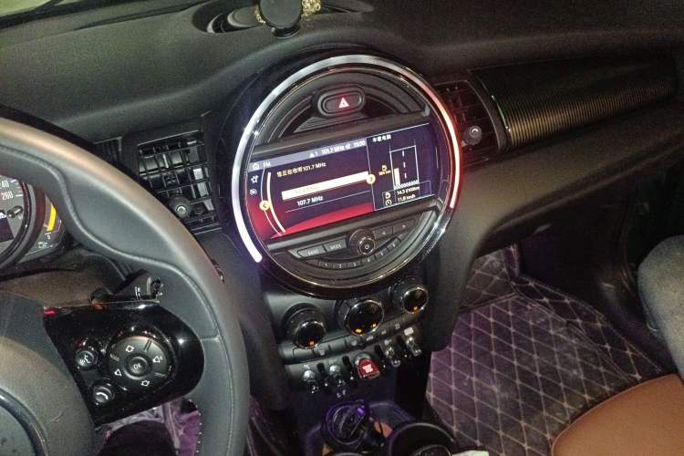 Used MINI 2019 2.0T COOPER S 60th Anniversary Edition Audio And AC Panel