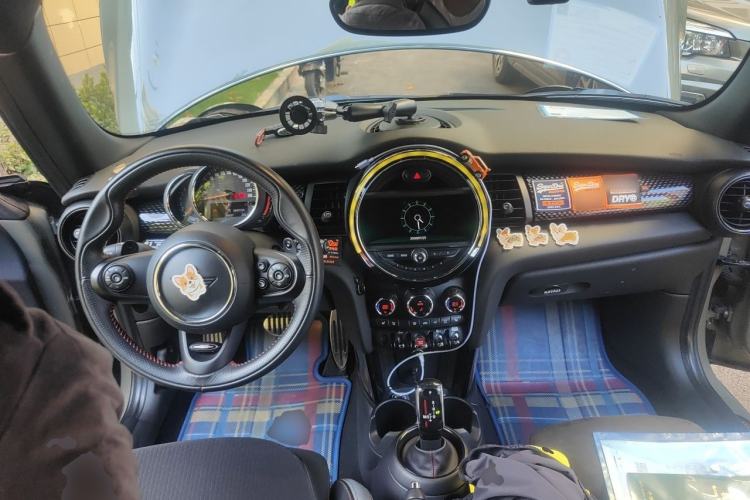 Used MINI 2019 2.0T COOPER S Racing Driver Center Console