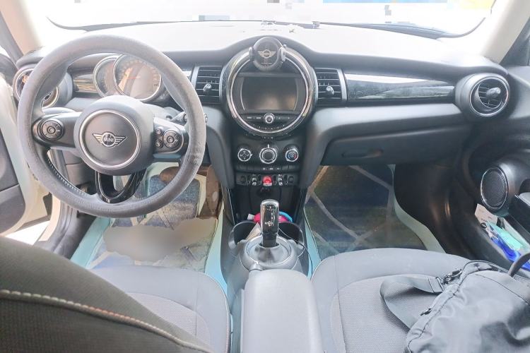 Used MINI 2019 1.5T ONE PLUS Center Console