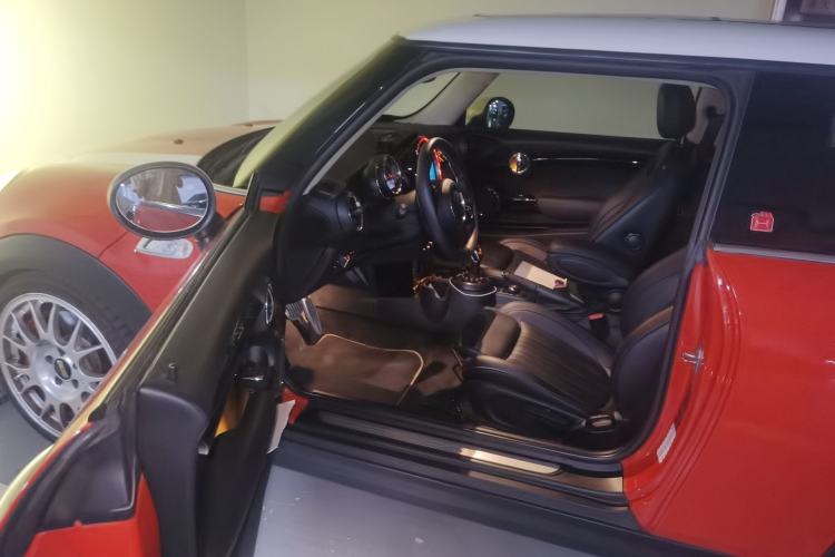 Used MINI 2019 2.0T COOPER S Artist Driver Seat