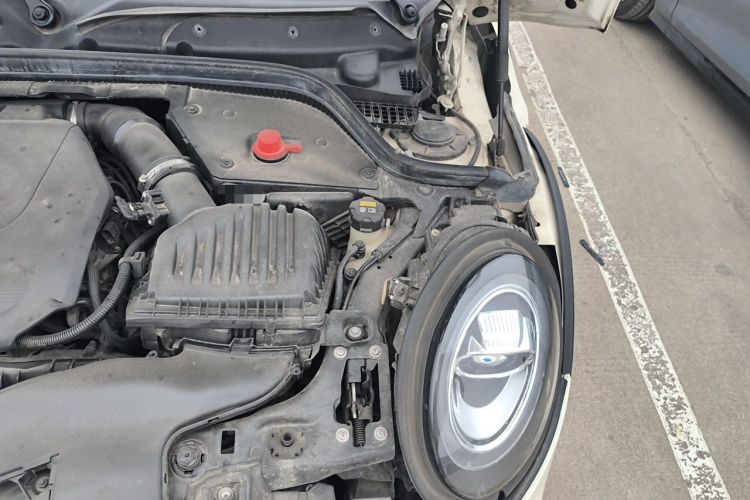 Used MINI 2019 1.5T ONE Five-Door Edition Engine Bay Left
