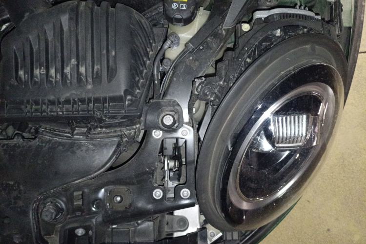 Used MINI 2019 2.0T COOPER S 60th Anniversary Edition Engine Bay Left
