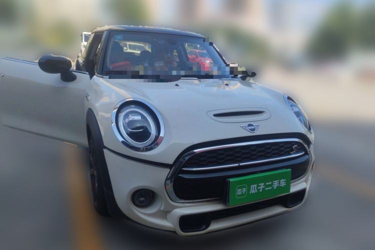 Used MINI 2019 2.0T COOPER S Classic Edition Front Right 45 Deg