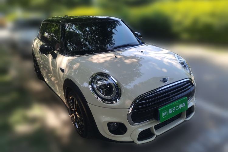 Used MINI 2019 1.5T COOPER Racing Driver Front Right 45 Deg