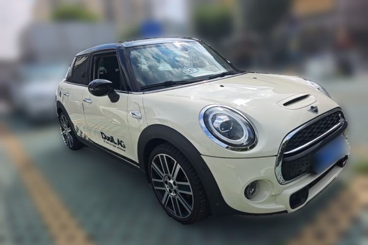 Used MINI 2019 2.0T COOPER S Artist Five-Door Edition Front Right 45 Deg