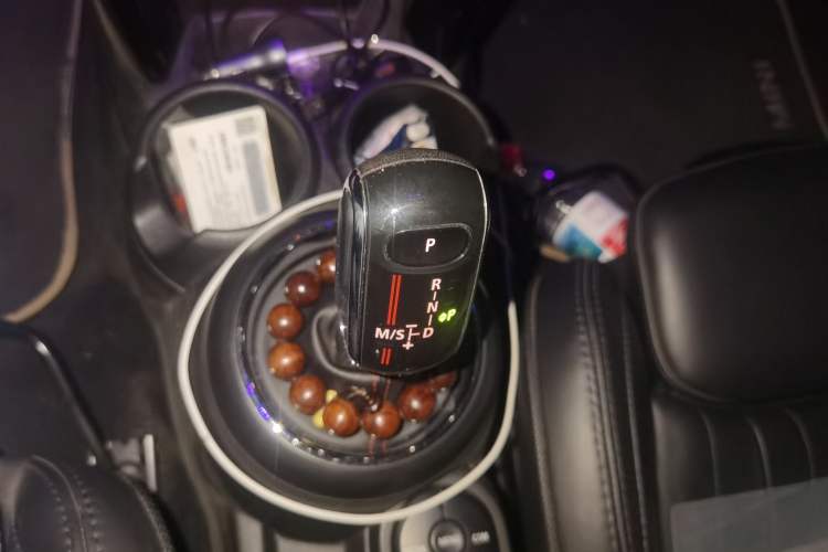 Used MINI 2019 2.0T COOPER S Artist Gear Lever