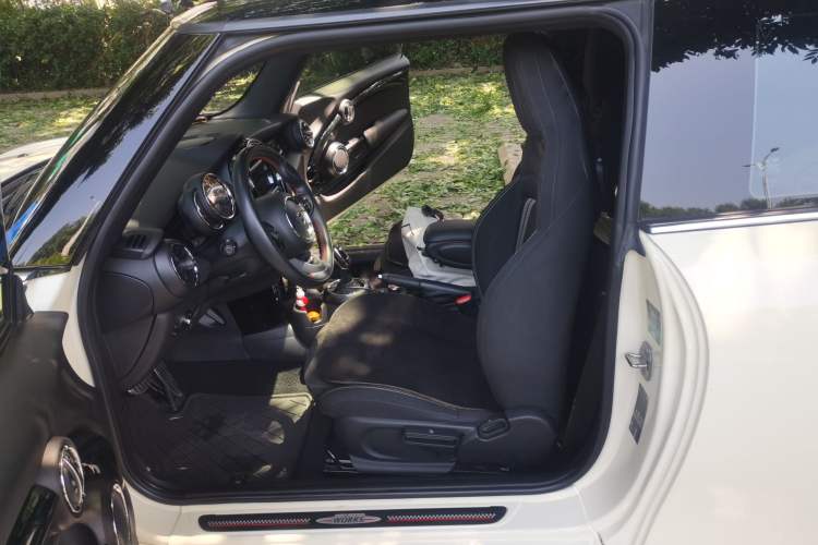 Used MINI 2019 1.5T COOPER Racing Driver Left Front Seat