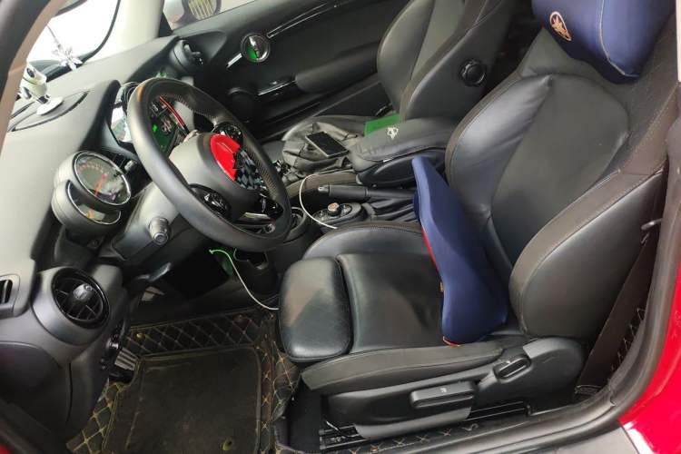 Used MINI 2019 1.5T COOPER Artist Left Front Seat