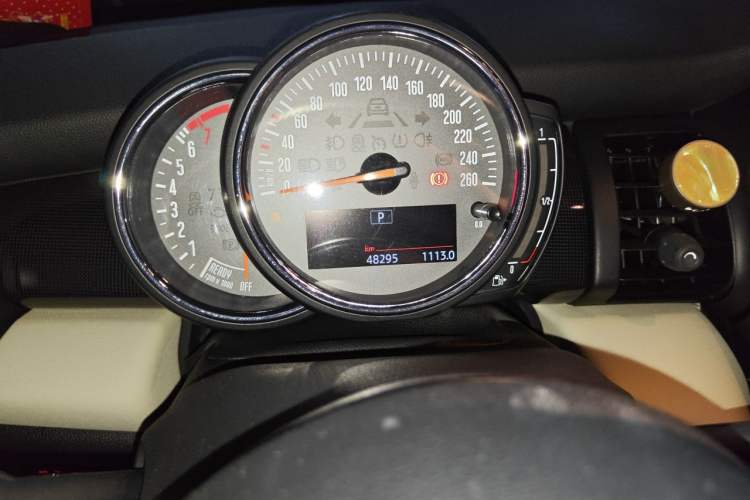Used MINI 2019 2.0T COOPER S Racing Driver Odometer Close Up