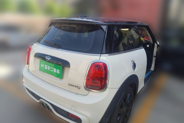 Used MINI 2019 2.0T COOPER S Classic Edition Rear Right 45 Deg