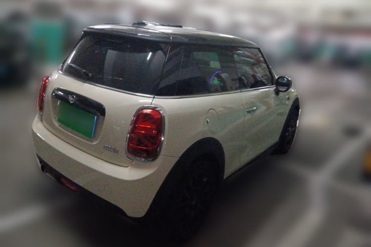 Used MINI 2019 1.5T COOPER Classic Edition Rear Right 45 Deg