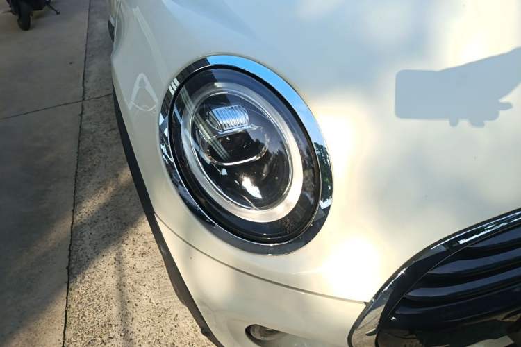 Used MINI 2019 1.5T COOPER Artist Five-Door Edition Right Front Headlight