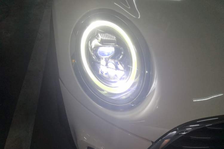 Used MINI 2019 1.5T COOPER Racing Driver Right Front Headlight