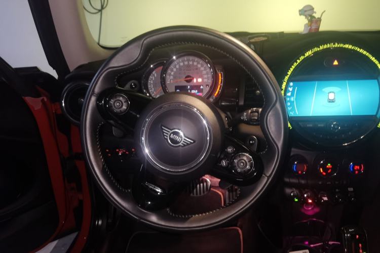 Used MINI 2019 2.0T COOPER S Artist Steering Wheel