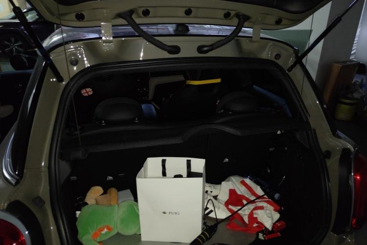Used MINI 2019 2.0T COOPER S Racing Driver Trunk