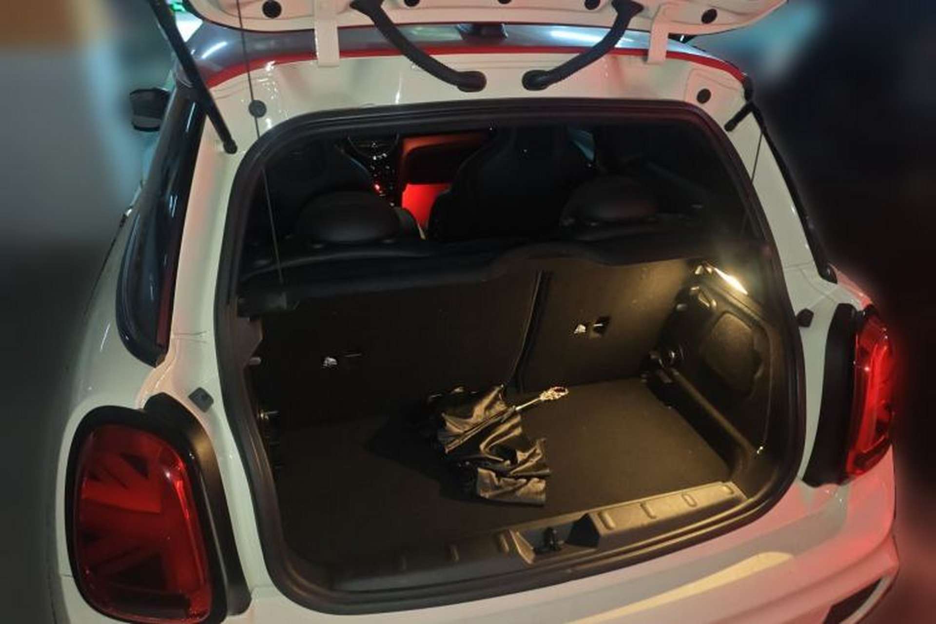 Used MINI 2019 2.0T COOPER S Racing Driver Trunk