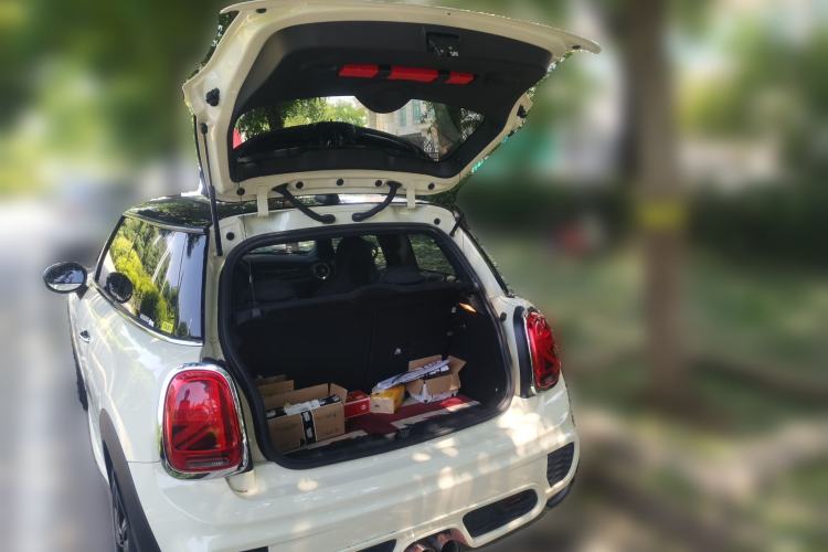 Used MINI 2019 1.5T COOPER Racing Driver Trunk