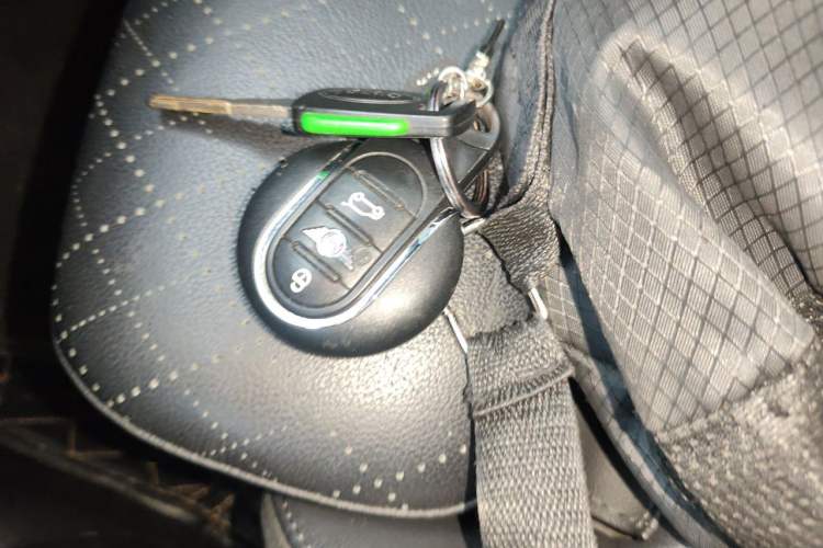 Used MINI 2019 1.5T COOPER Artist Vehicle Key