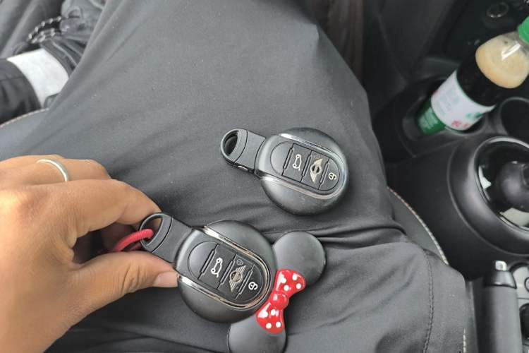 Used MINI 2019 1.5T ONE Five-Door Edition Vehicle Key