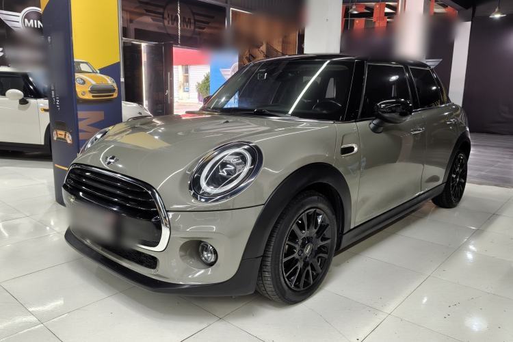 Used MINI 2019 1.5T COOPER Classic Edition Five-Door Version Guazi used car, China used car export, Used car for sale, Used MINI cars, Cheapest cars for sale
