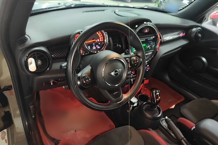 Used MINI 2019 2.0T COOPER S Racing Driver Center Console