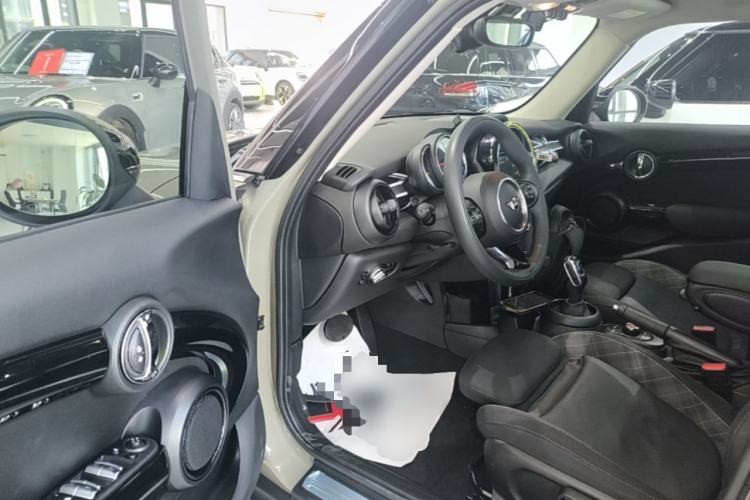 Used MINI 2019 1.5T COOPER Classic Edition Five-Door Version Driver Seat