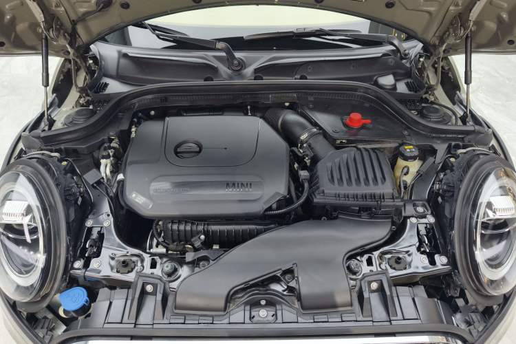 Used MINI 2019 1.5T COOPER Classic Edition Five-Door Version Engine Bay