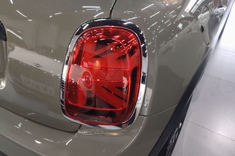 Used MINI 2019 1.5T COOPER Classic Edition Five-Door Version Exterior 3