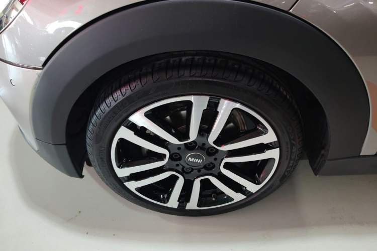 Used MINI 2019 1.5T COOPER Artist Exterior 4