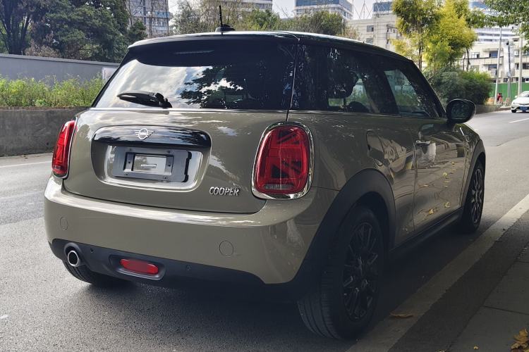 Used MINI 2019 1.5T COOPER Classic Edition Exterior 4