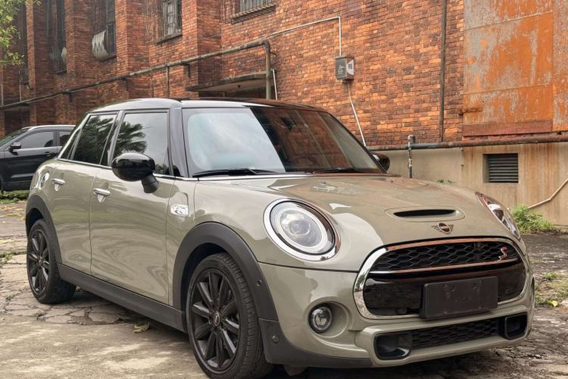 Used MINI 2019 2.0T COOPER S Classic Edition Five-Door Model Exterior 5