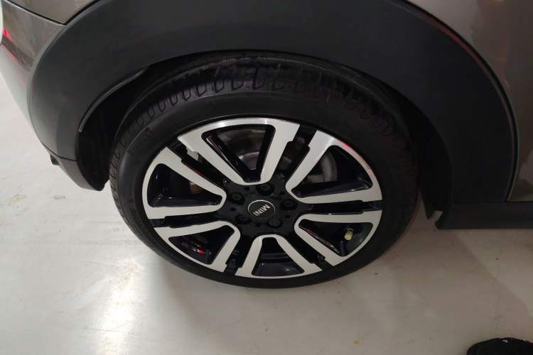 Used MINI 2019 1.5T COOPER Artist Exterior 5