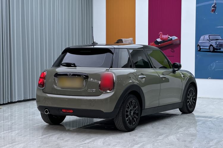 Used MINI 2019 1.5T COOPER Classic Edition Five-Door Version Exterior 5