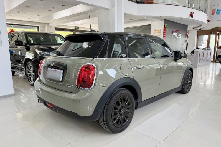 Used MINI 2019 1.5T COOPER Classic Edition Five-Door Version Exterior 5