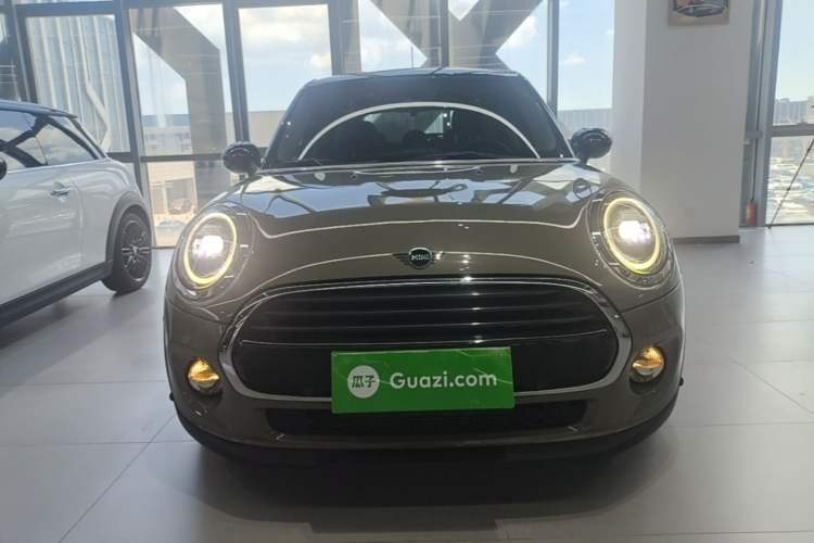 Used MINI 2019 1.5T COOPER Classic Edition Five-Door Version Front