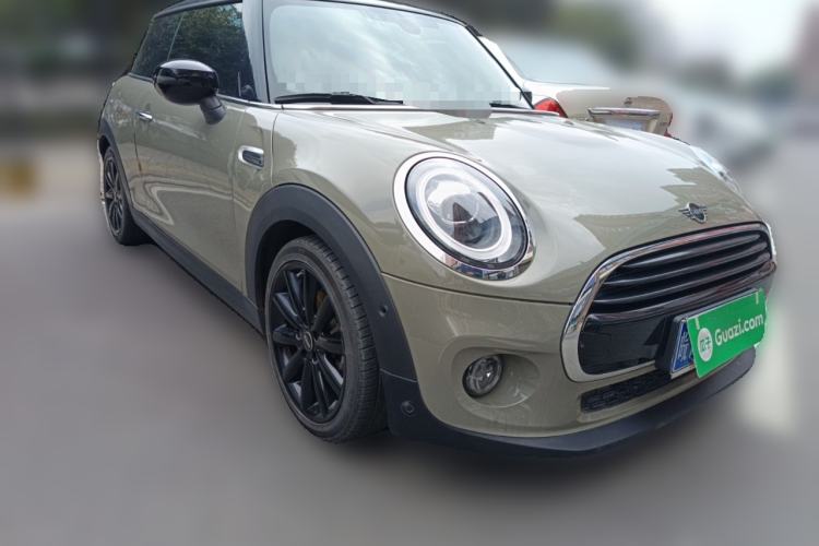 Used MINI 2019 1.5T COOPER Artist Front Right 45 Deg