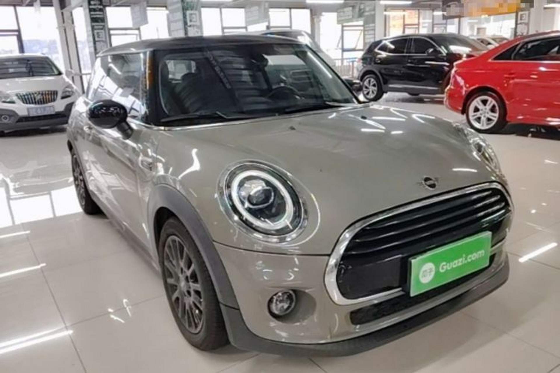 Used MINI 2019 1.5T COOPER Classic Edition Front Right 45 Deg