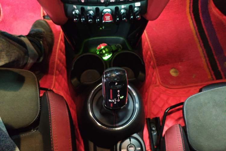 Used MINI 2019 2.0T COOPER S Racing Driver Gear Lever