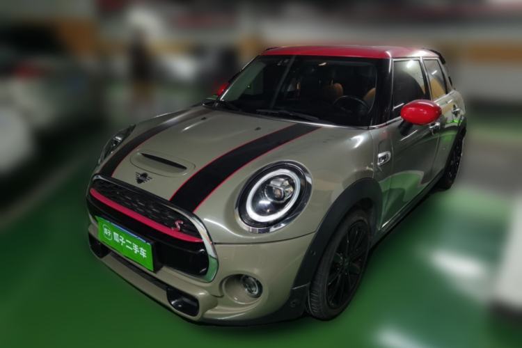 Used MINI 2019 2.0T COOPER S Classic Edition Five-Door Model Guazi used car, China used car export, Used car for sale, Used cars, Cheapest cars for sale