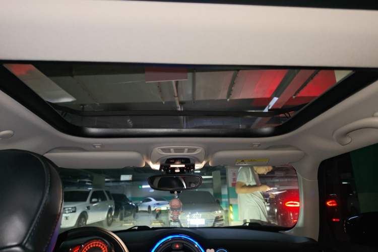 Used MINI 2019 1.5T COOPER Classic Edition Headliner