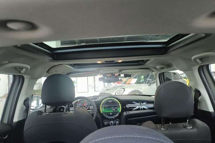 Used MINI 2019 1.5T COOPER Classic Edition Five-Door Version Headliner