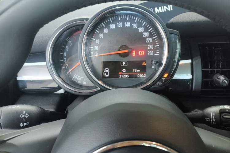 Used MINI 2019 1.5T COOPER Classic Edition Five-Door Version Instrument Cluster