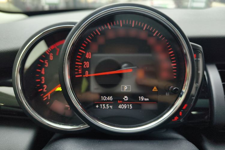 Used MINI 2019 1.5T COOPER Classic Edition Five-Door Version Instrument Cluster