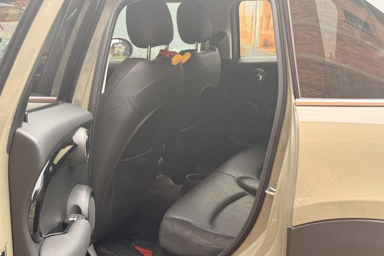 Used MINI 2019 2.0T COOPER S Classic Edition Five-Door Model Interior 2