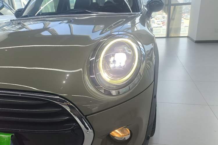 Used MINI 2019 1.5T COOPER Classic Edition Five-Door Version Left Front Headlight