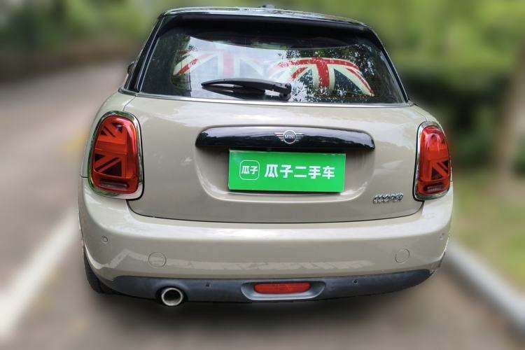 Used MINI 2019 1.5T COOPER Classic Edition Five-Door Version Rear